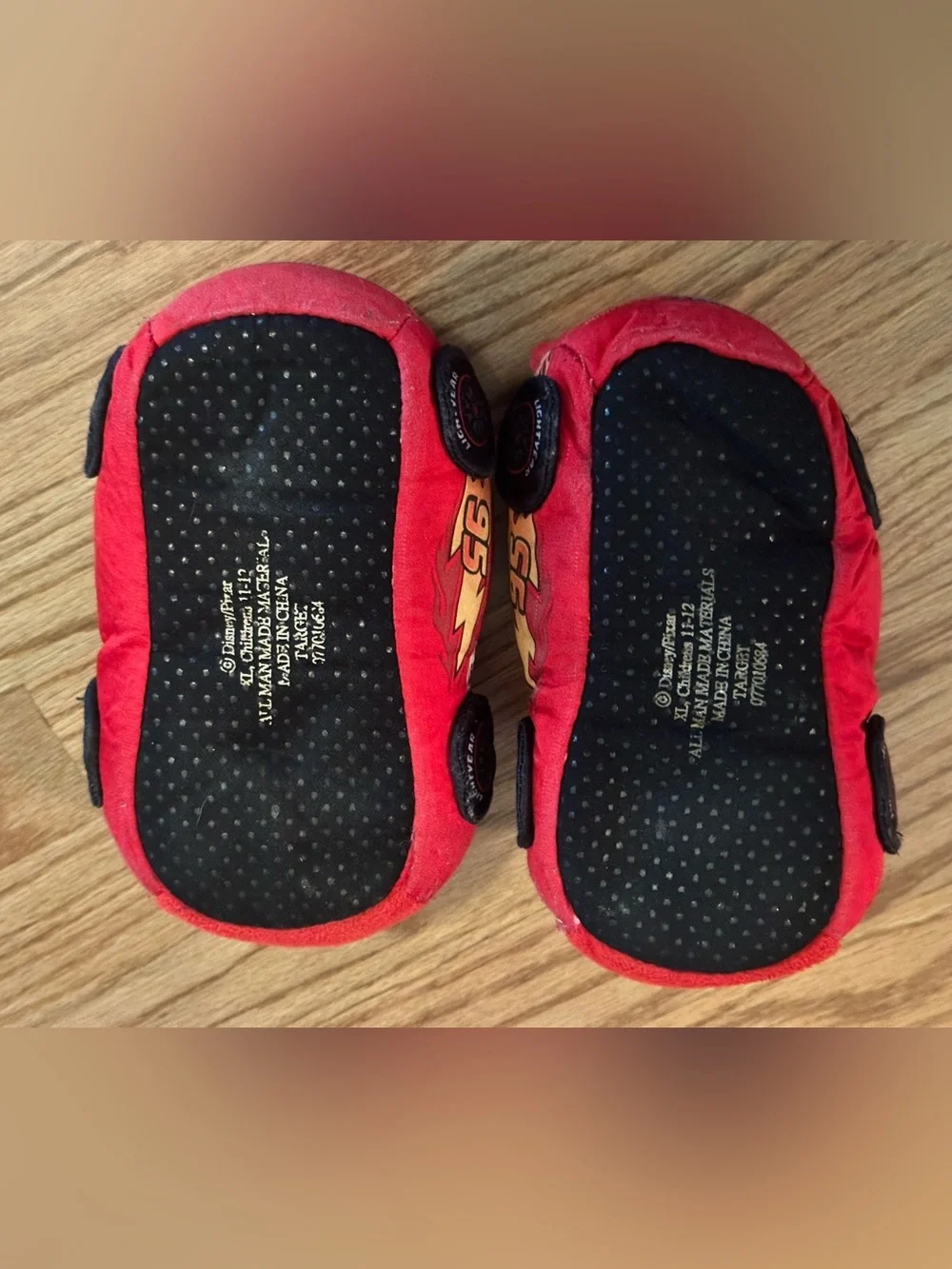 Lightening McQueen Slippers size 11/12 Kids